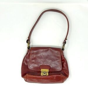 Carla Danelli Leather Purse with lock/key closure